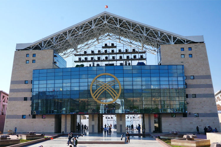 из Интернета