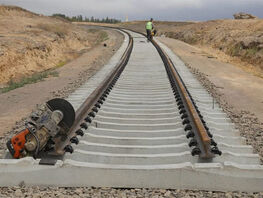Граждане, чьи дома сносят из-за железной дороги, просят компенсации 
