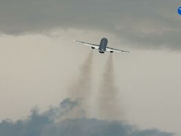 В&nbsp;РФ&nbsp;импортозамещенный серийный Sukhoi Superjet 100 совершил свой первый полет 