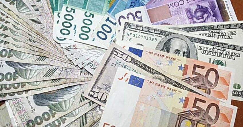 Сом подешевел, несмотря на&nbsp;валютную интервенцию. Курс на&nbsp;23&nbsp;декабря 