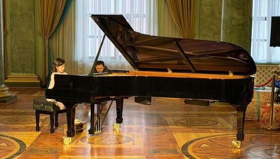 Рояль Steinway &amp;&nbsp;Sons стоимостью 25&nbsp;миллионов сомов появился в&nbsp;Оперном театре 