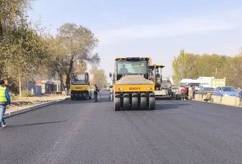 Первый слой асфальта уложен на&nbsp;автодороге Бишкек&nbsp;&mdash; Кант&nbsp;&mdash; Токмак 