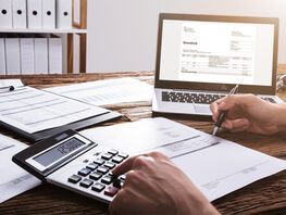 Налоговая служба КР разъяснила, кто должен применять ККМ, ЭТТН и ЭСФ