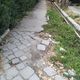 Фото Евгении Мартьяновой. Бишкекчанка возмутилась качеством тротуаров в центре города