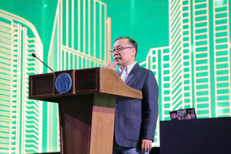 организаторов