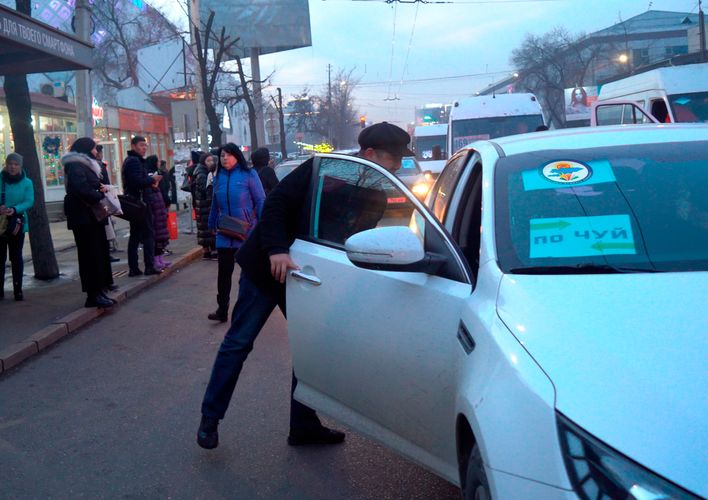 волонтеров