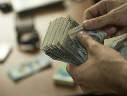 Пенсиялык топтоо каражаттарынан 6&nbsp;миллиард сомдон ашык каражат төлөндү 