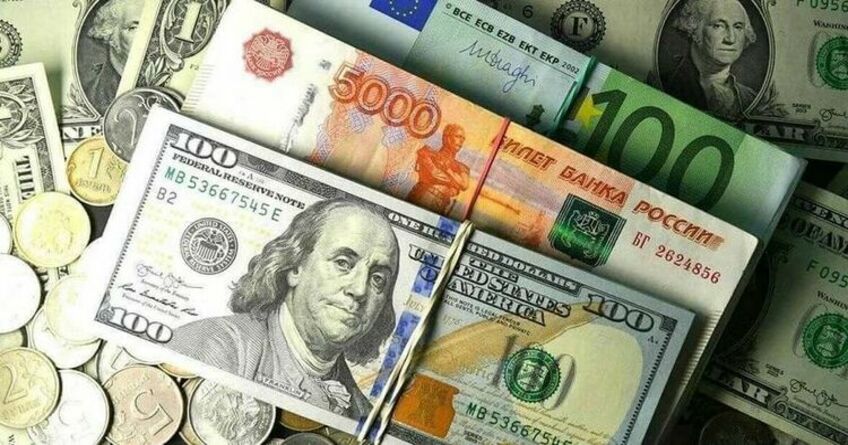 Рубль и&nbsp;евро продолжают расти. Курс валют на&nbsp;28&nbsp;октября 