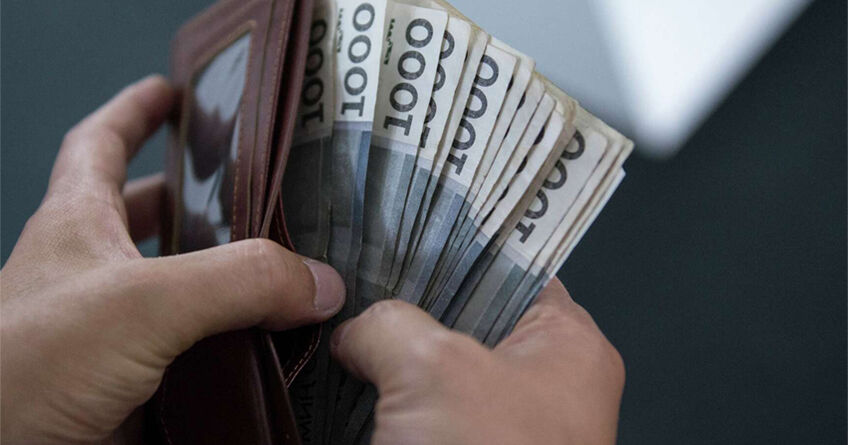 Кабмин определил размер минимальной зарплаты в&nbsp;2026 году&nbsp;&mdash; 3&nbsp;тысячи 280 сомов 